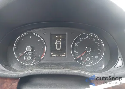 2013 Volkswagen Passat 2.0L Tdi Sel Premium from USA, damaged, VIN 1VWCN7A32DC094433